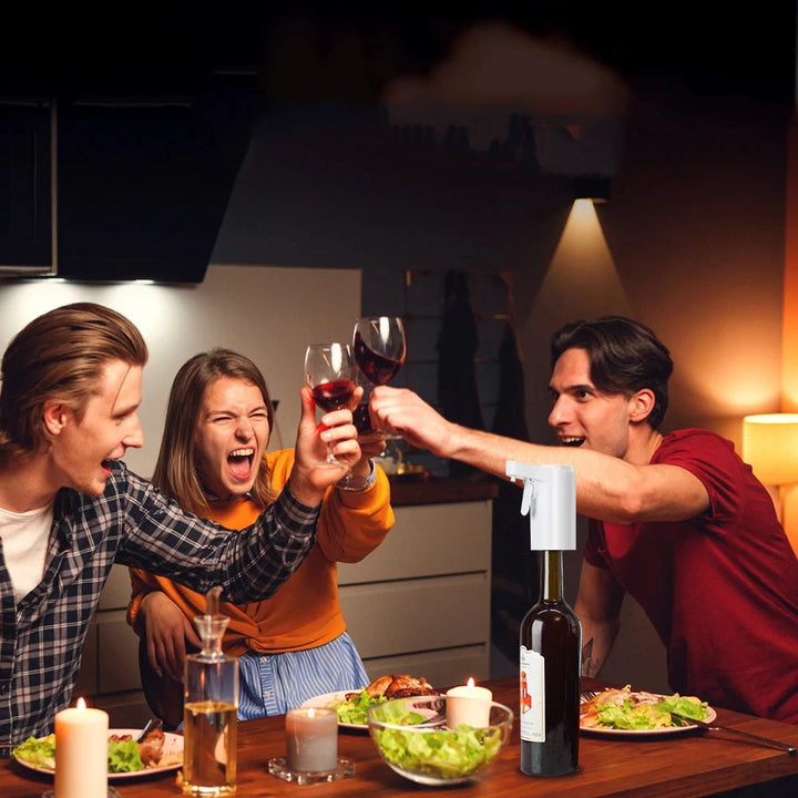 2025 New Portable Mini Automatic Wine Decanter Electric Wine Aerator and Dispenser Charging and Distribution