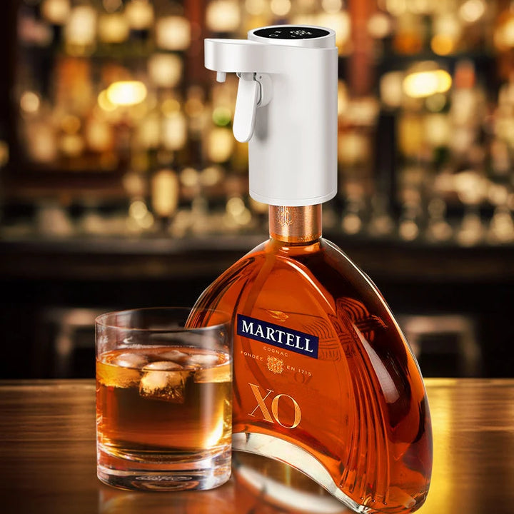 2025 New Portable Mini Automatic Wine Decanter Electric Wine Aerator and Dispenser Charging and Distribution